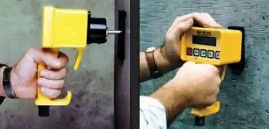 Vernier calipers and depth gauge for penetration resistance testing