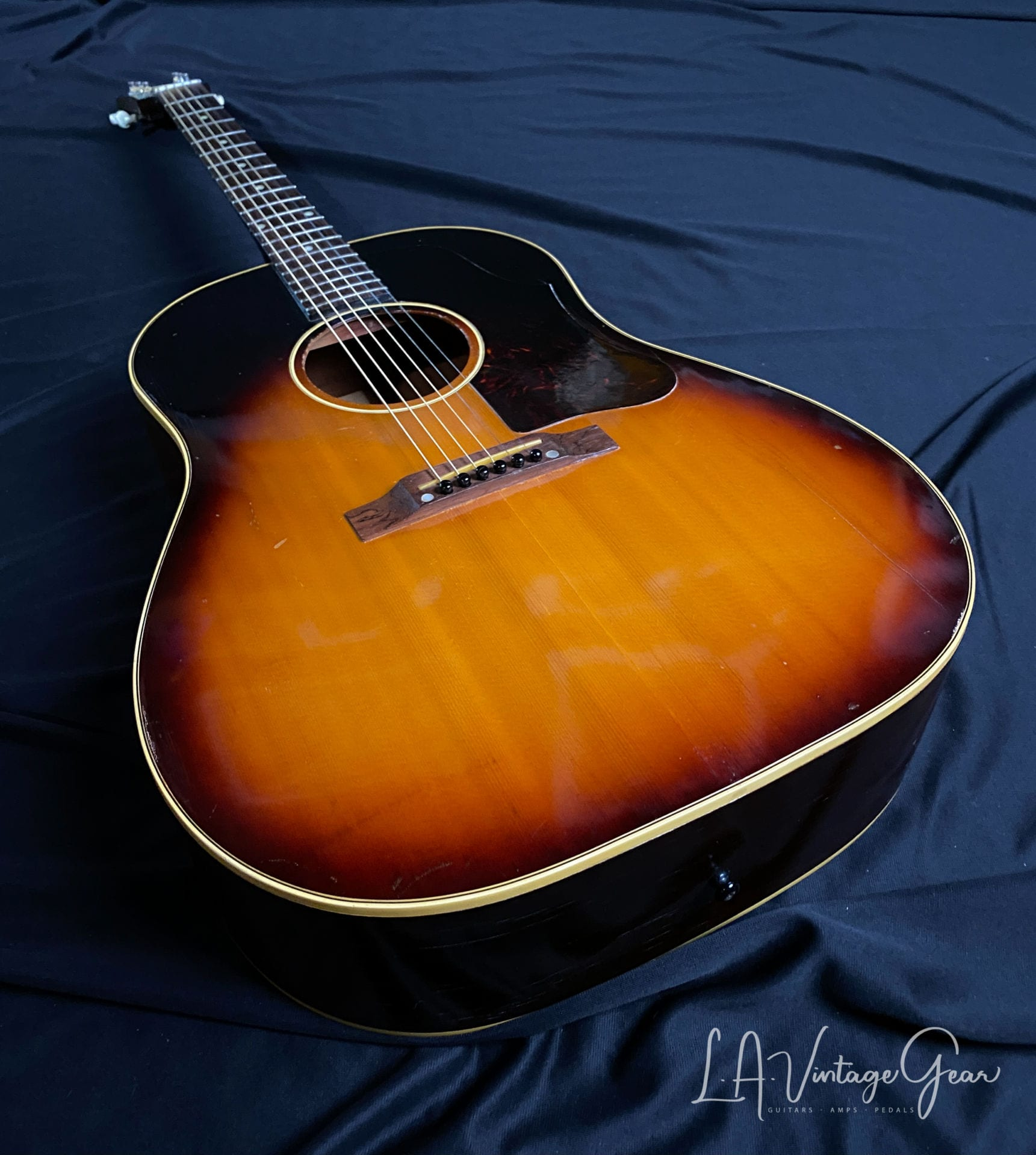 Gibson acoustic electric, Gibson J45 Electric Acoustic Guitar