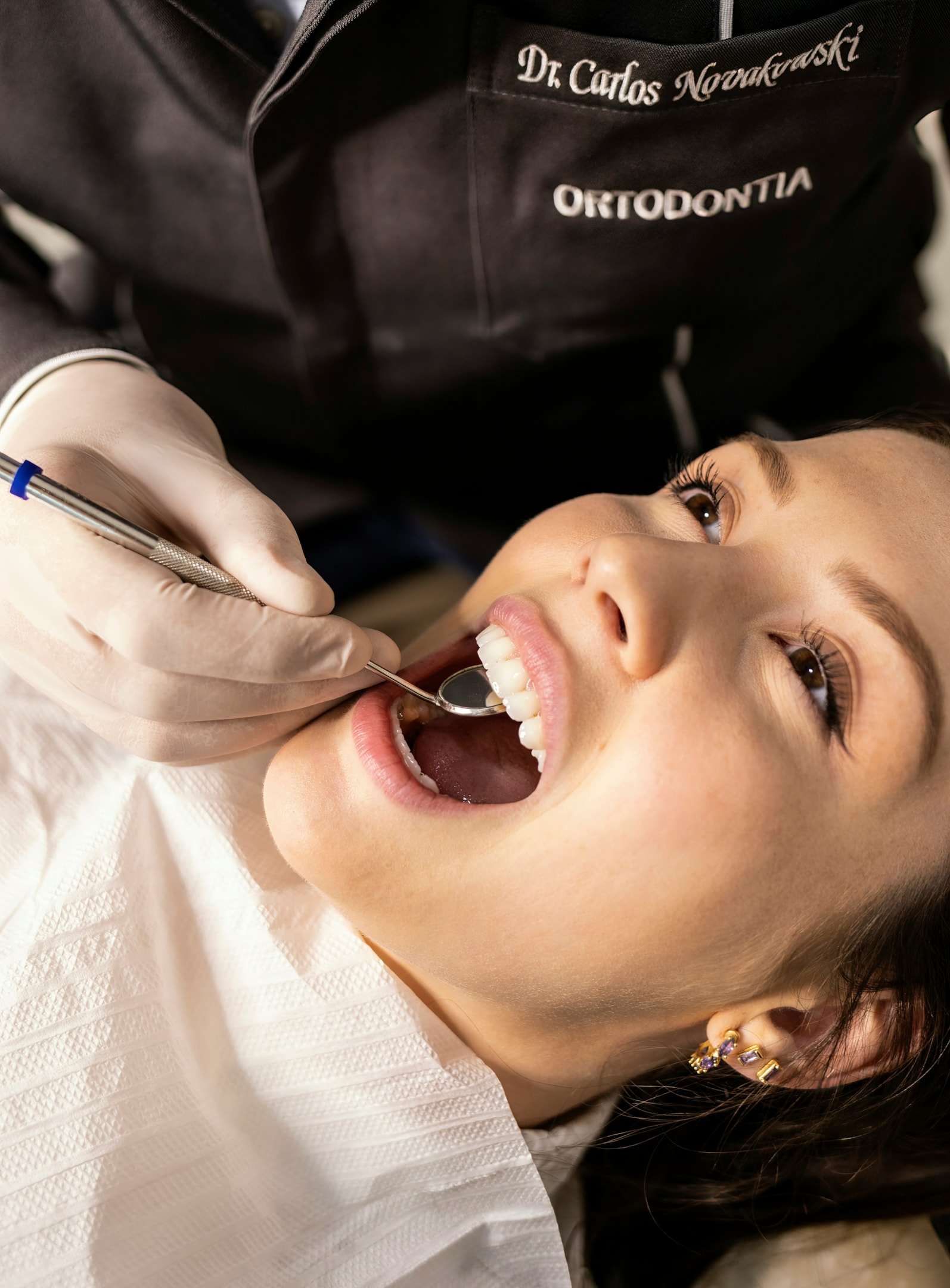 An infographic illustrating the cost of professional dental cleaning.