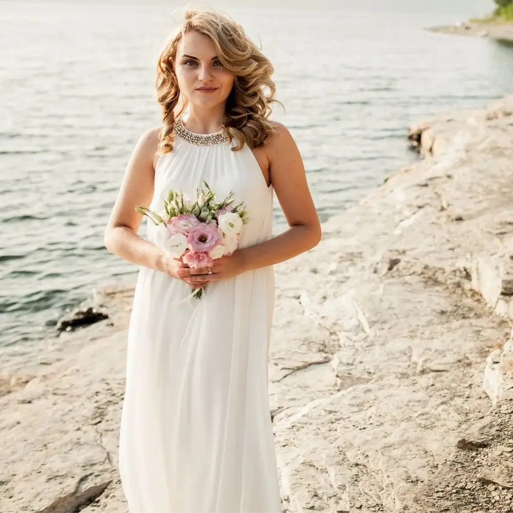 Make a Splash on Your Honeymoon: Explore the Latest Bride Swimsuit Fashion for Beach Brides