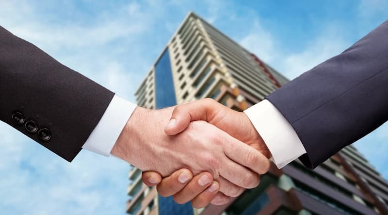 real estate crowdfunding vs traditional fundraising