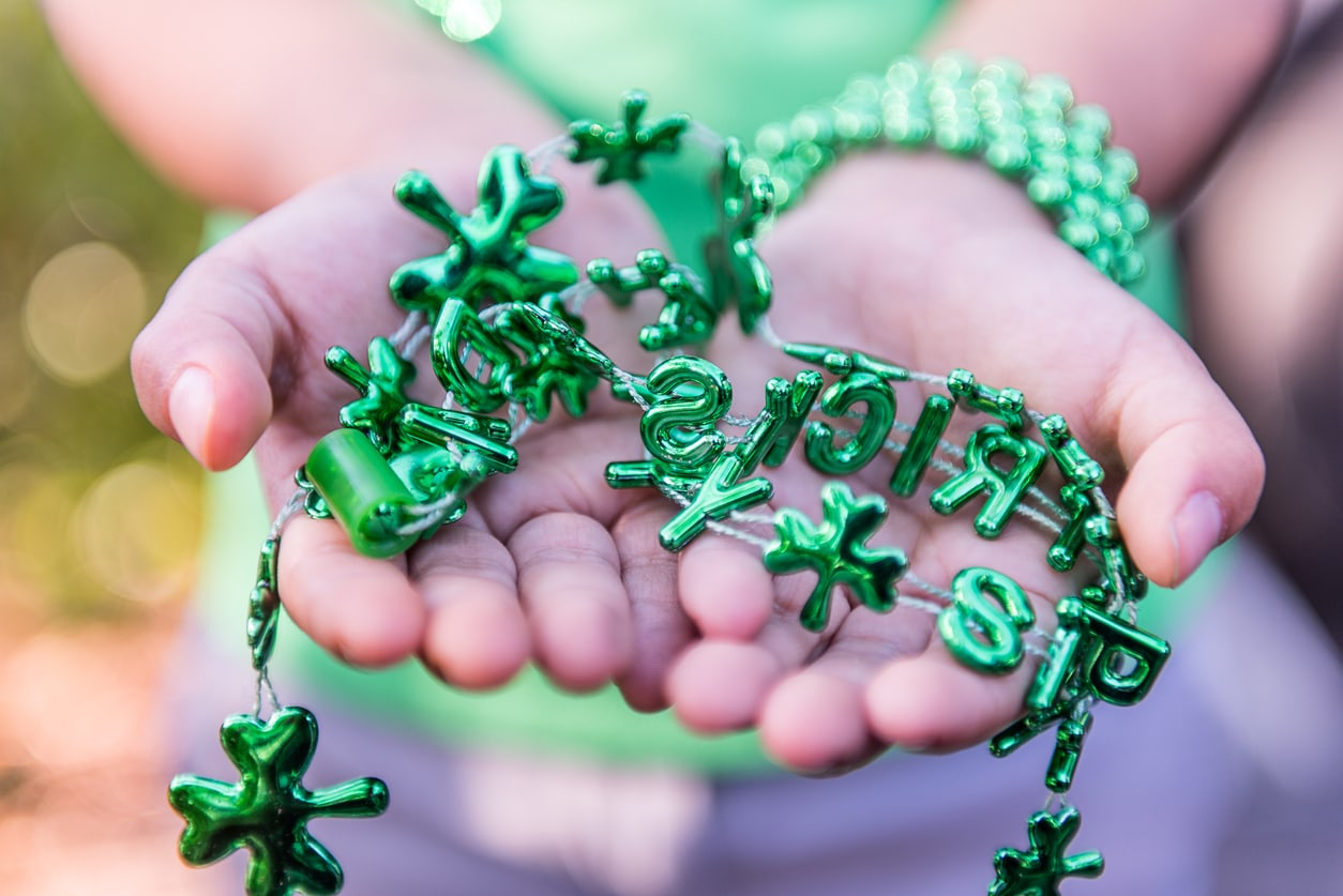 St. Patrick's Day Beads (baby-chick.com)