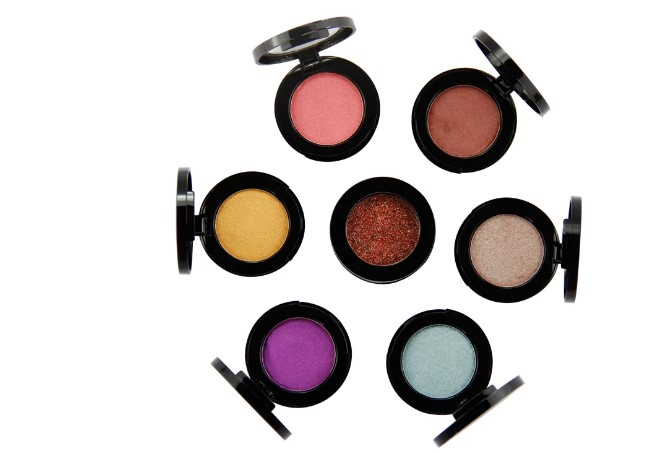 single-pans-to-fill-single-eye-shadow