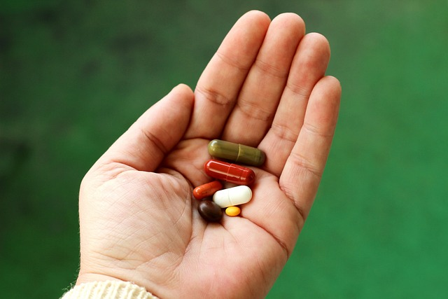 hand, tablets, capsules