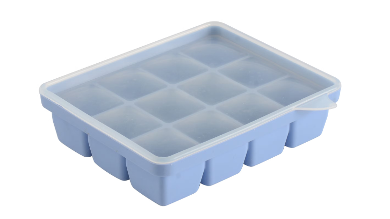 Standard ice cube tray with removable lid