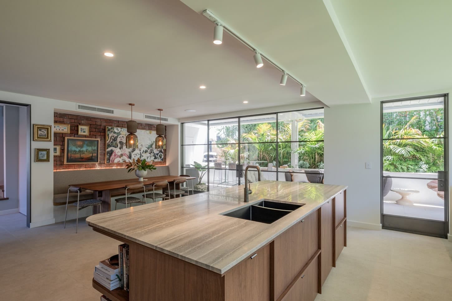 Find the Perfect Colour Scheme for Your Kitchen: A Guide to Timeless Design Choices a673712a 1cad 4168 b89c 1ea01f7167d8 3
