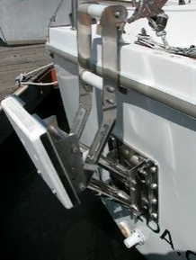 mounting outboard motor on a sailboat