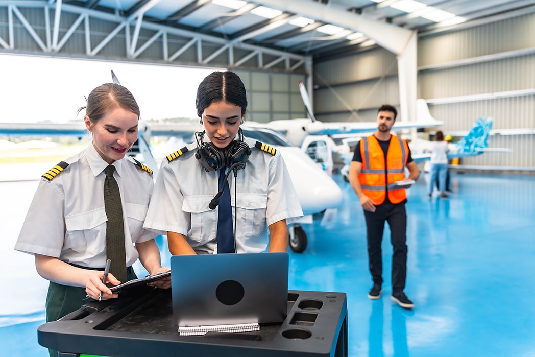 Choosing the Right Flight School for Training Success