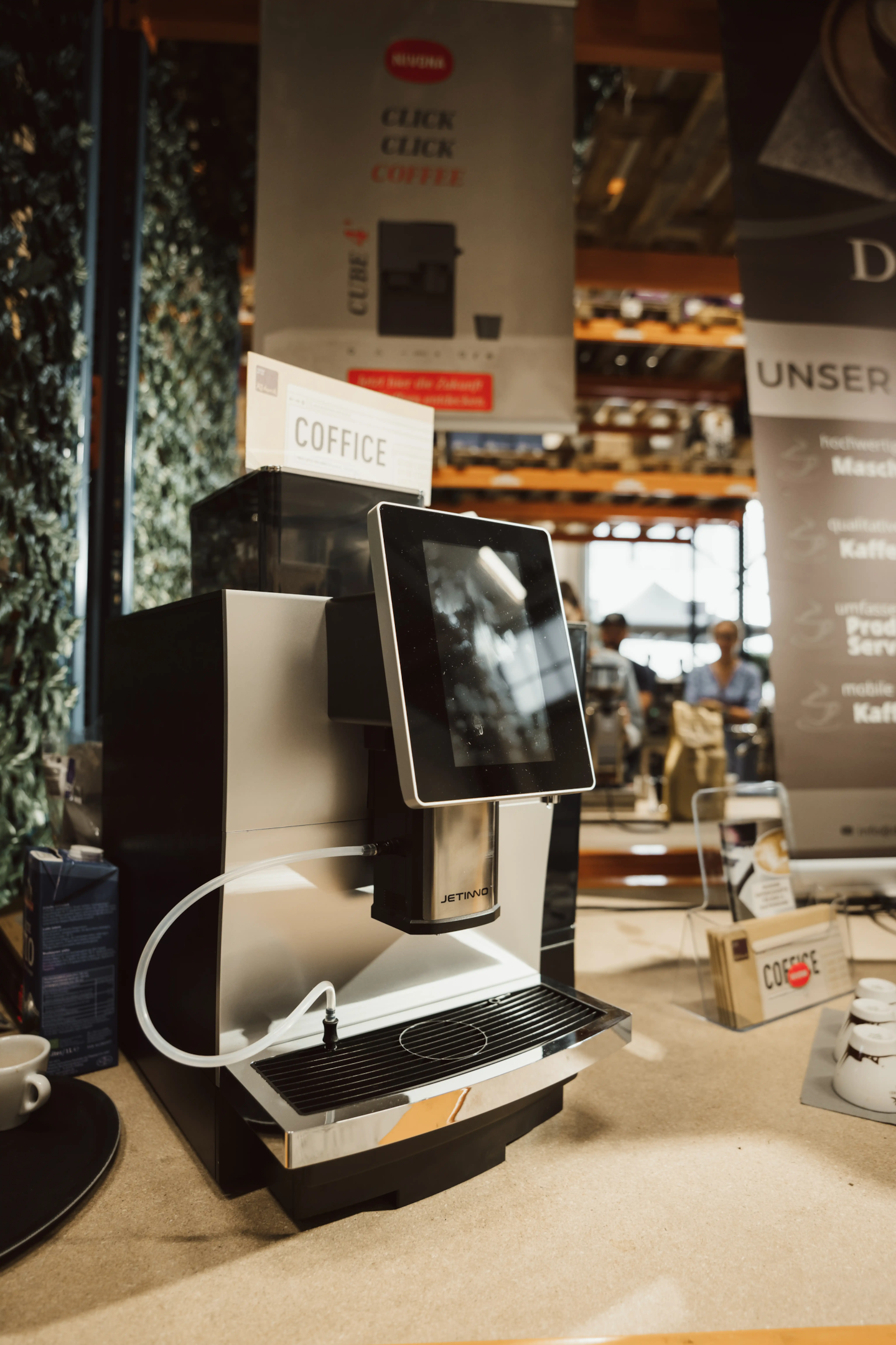 Kaffee - Vollautomat von Maschinenpartner DANARO 