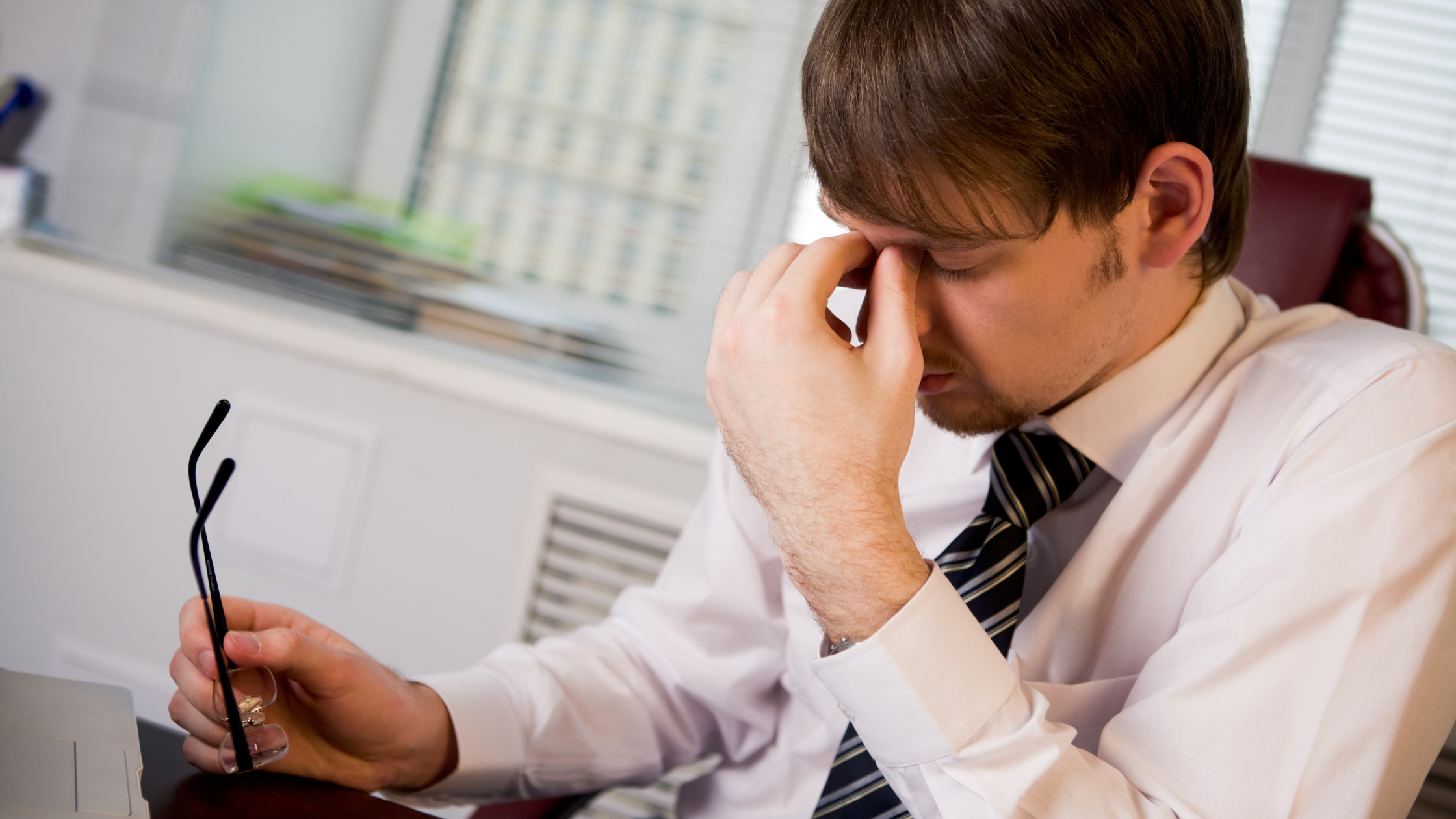 symptoms of high estrogen in men 