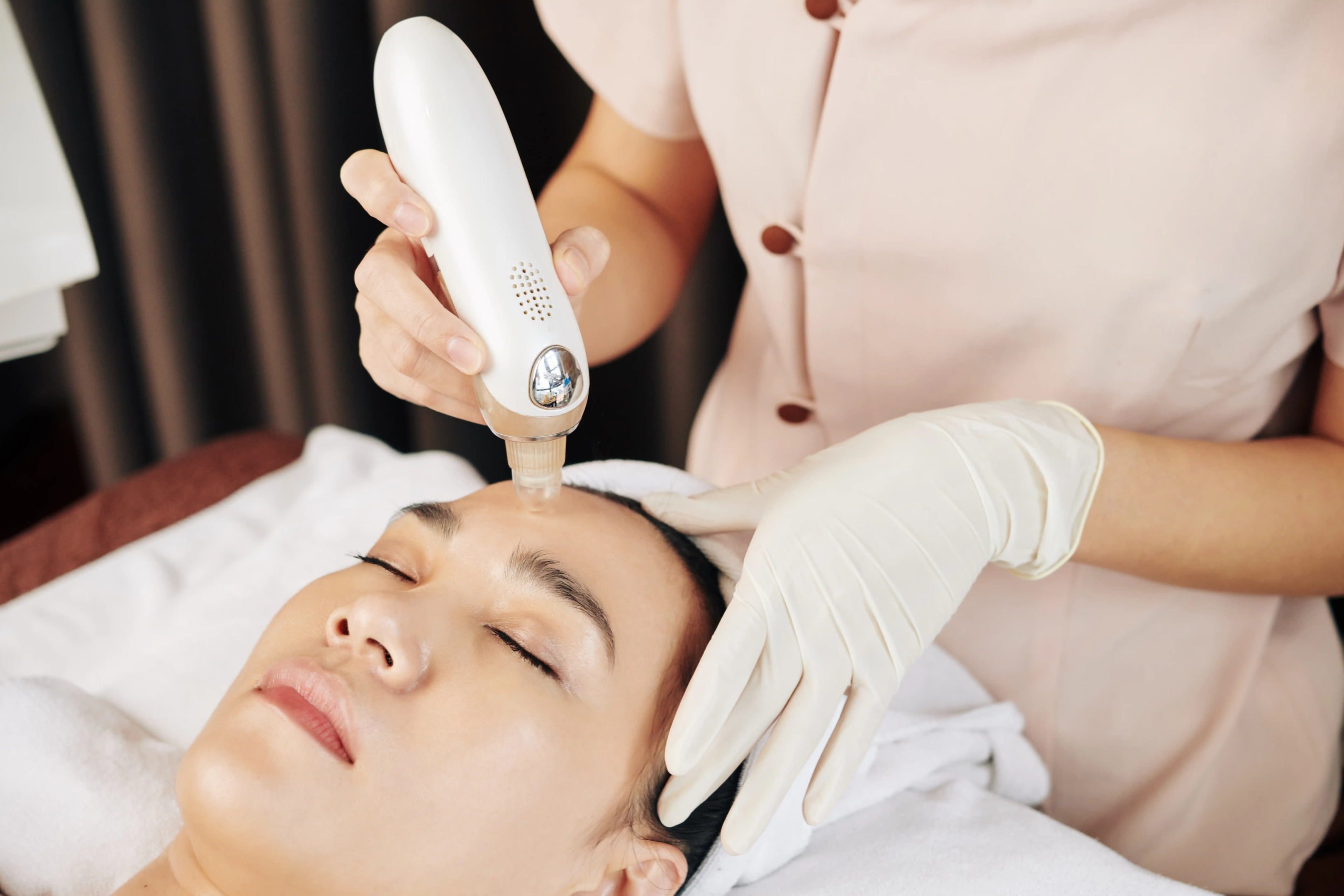 facial massage-essential oils-ultimate acne treatment kit