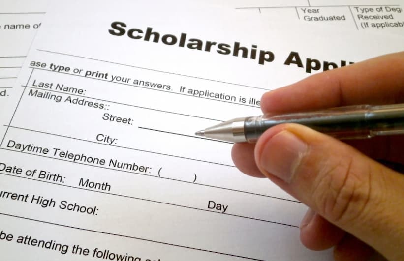 how to start a scholarship fund in honor of someone