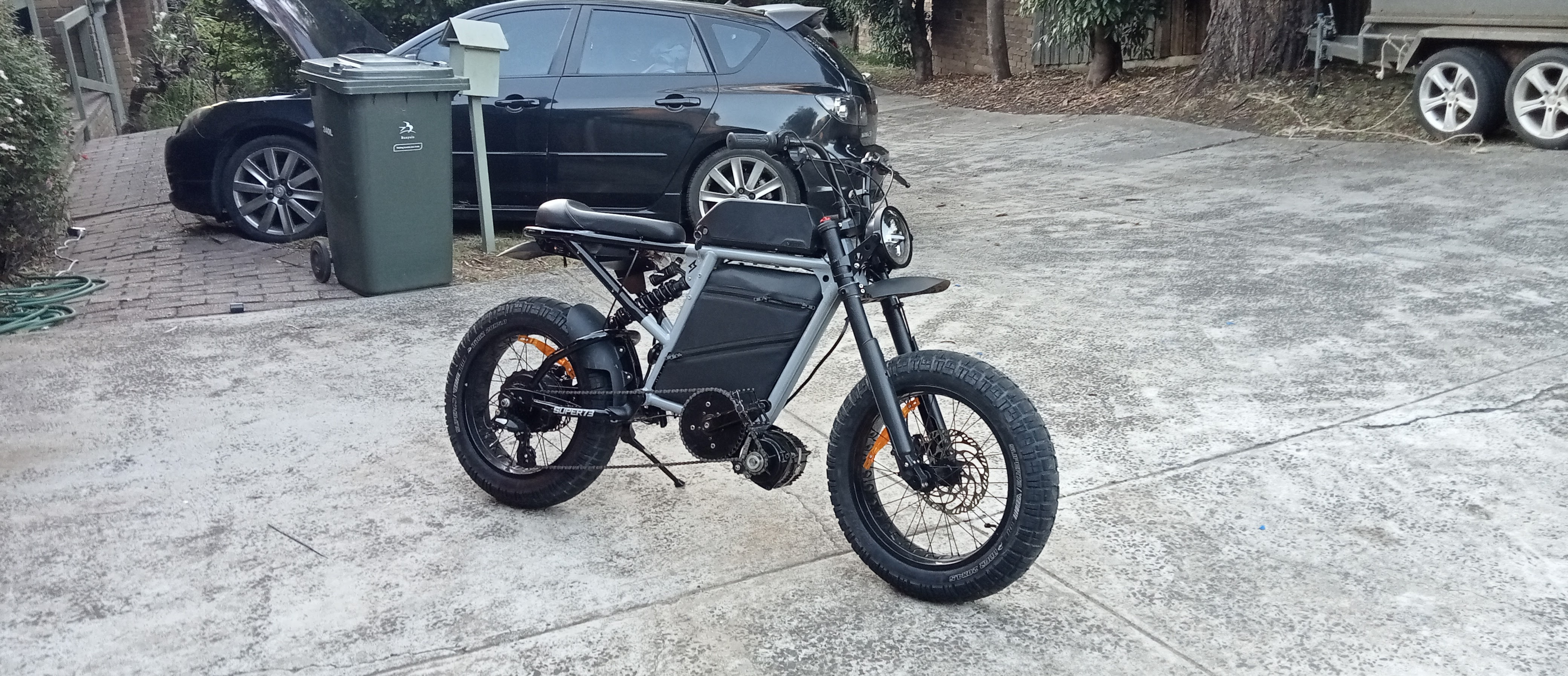 A 3000W electric bike with a powerful motor and battery