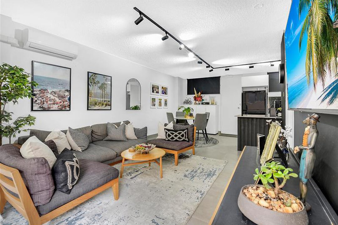 cheapest waterfront gold coast
