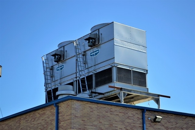 a commercial air conditioner unit on a arizona roof