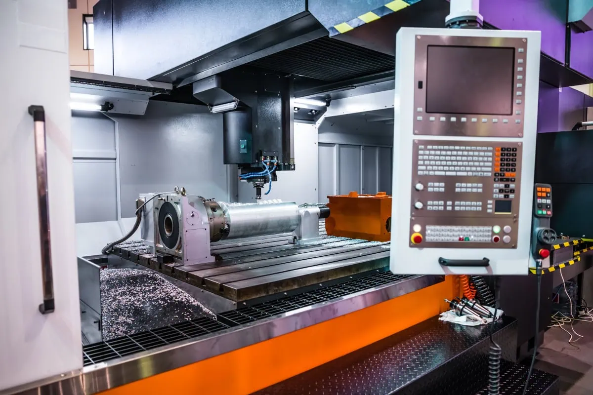 Materialvielfalt: Von Metallen für CNC Maschinen bis zu Hightech-Kunststoffen