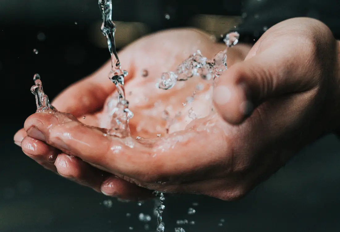 Jätevedenpuhdistamo ja ympäristötekniikka, jossa jätevesien ja jätevedet käsitellään puhdistamolla ennen kuin vesi voidaan johtaa puhdistamolle, ja jossa tapahtuu miten jäteveden käsittely toimii seudun alueella prosessin avulla.