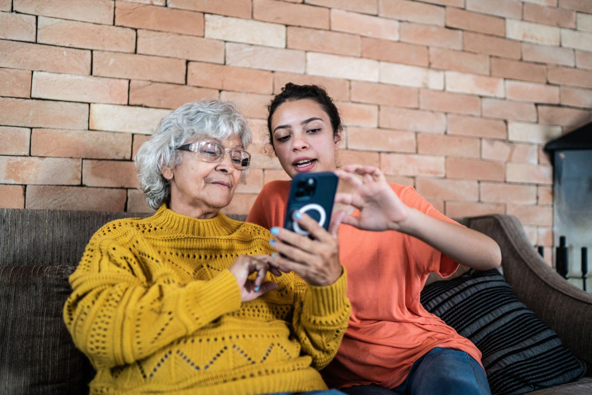 An image of a person demonstrating the process of getting started and setting up the Dexcom G7 App