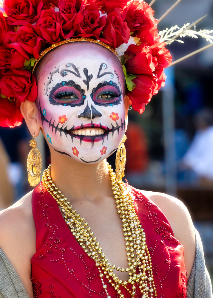 A mexican woman celebrating the Dead Festival.