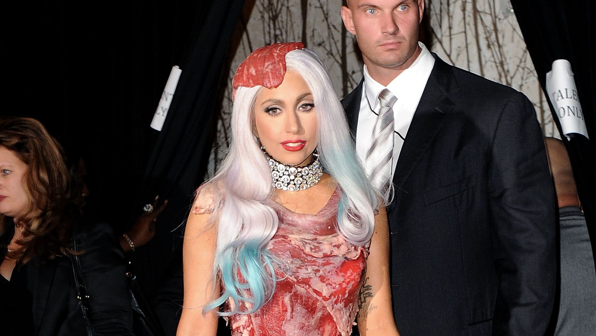 meat dress by lady gaga