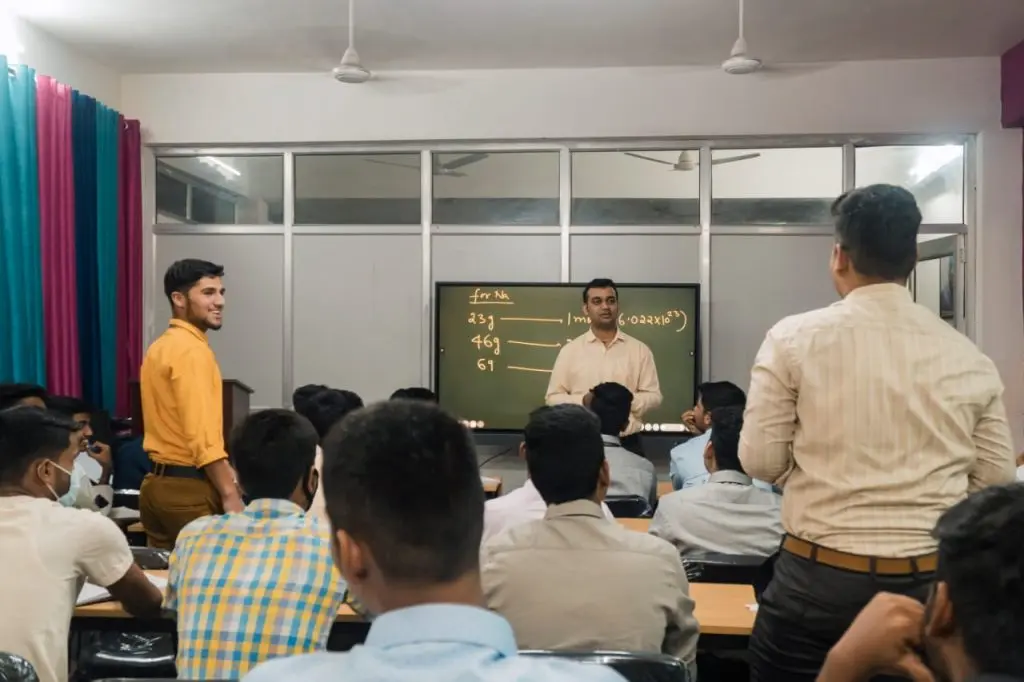 A look at Dehradun Defence Academy which provides coaching for nda. I has best faculty for nda coaching and ssb interview