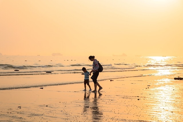 beach, motherhood, love