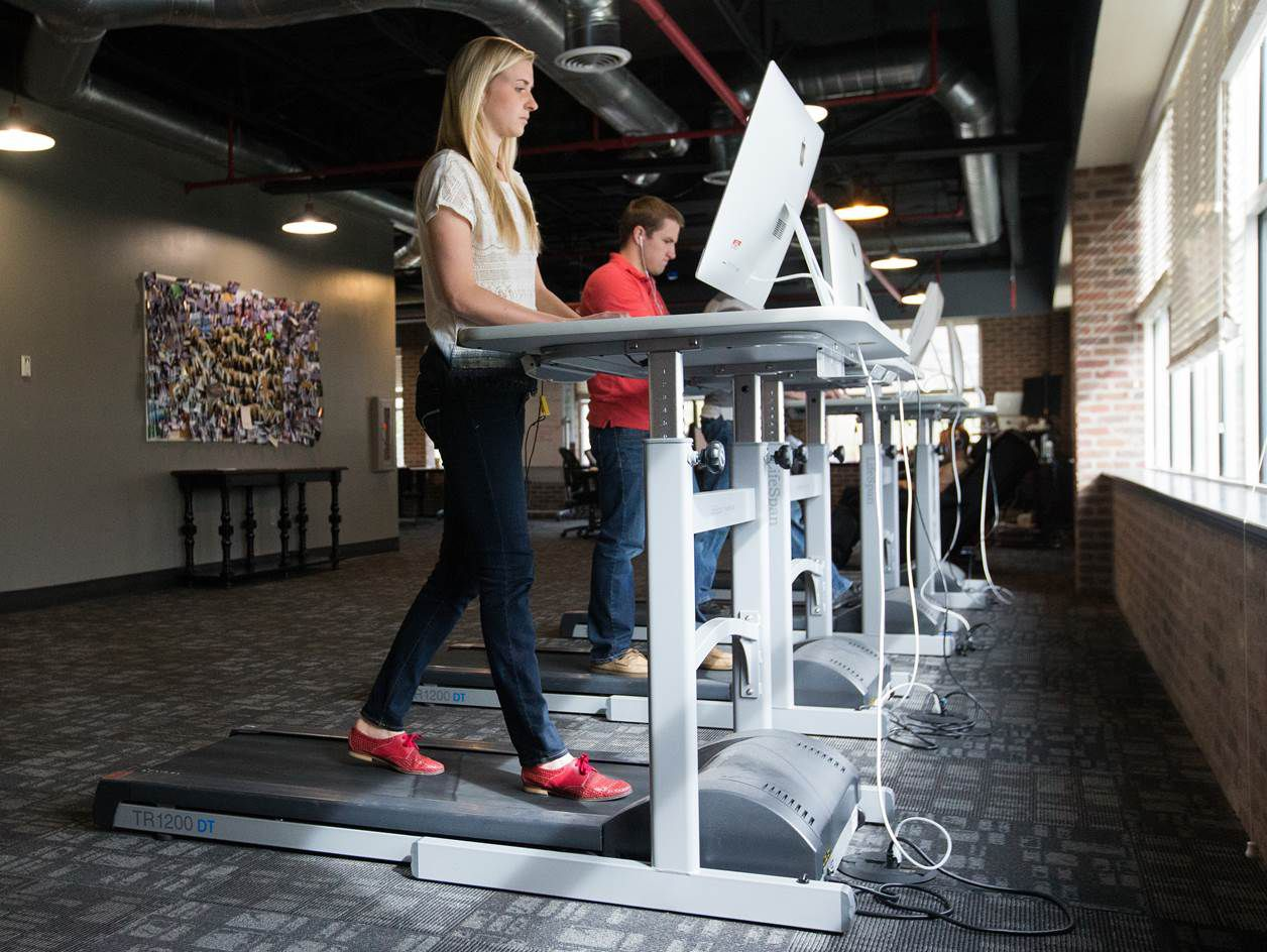 benefit of an under desk treadmill