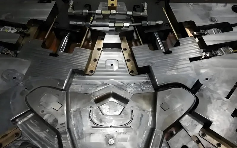 precision venting groove design on mold edge