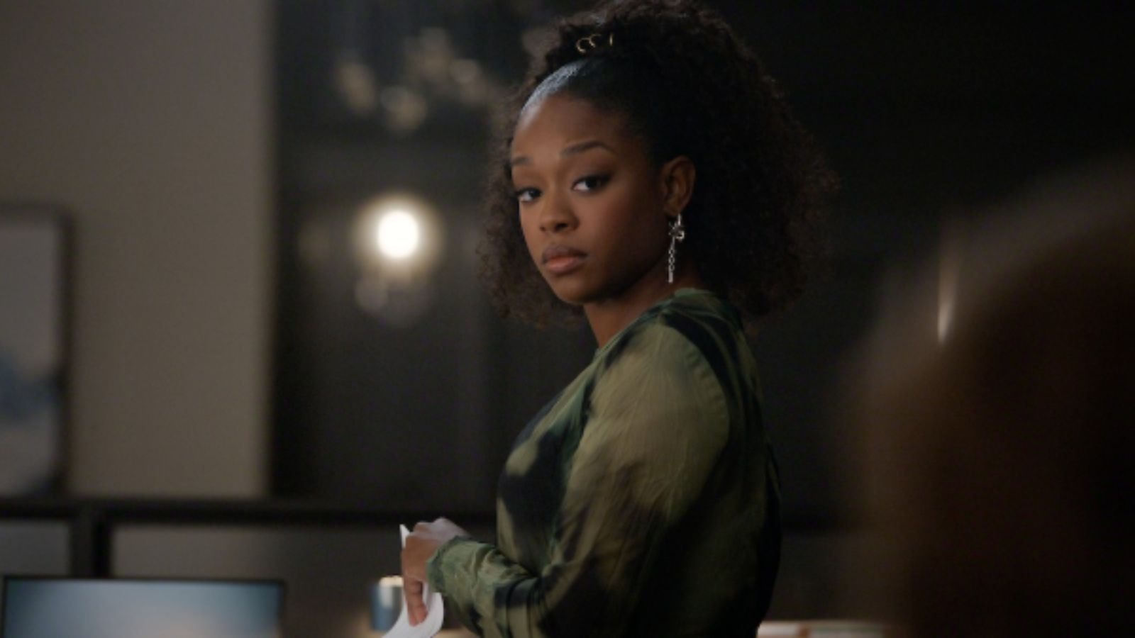Jazz Raycole as Izzy Letts in The Lincoln Lawyer Season 4