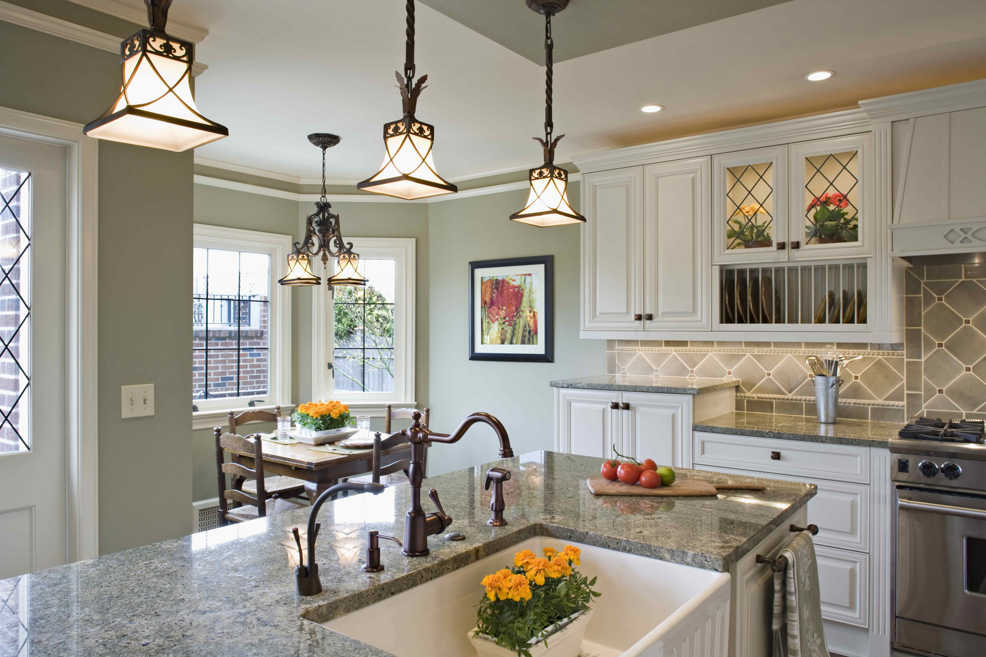 contemporary shaker cabinets style