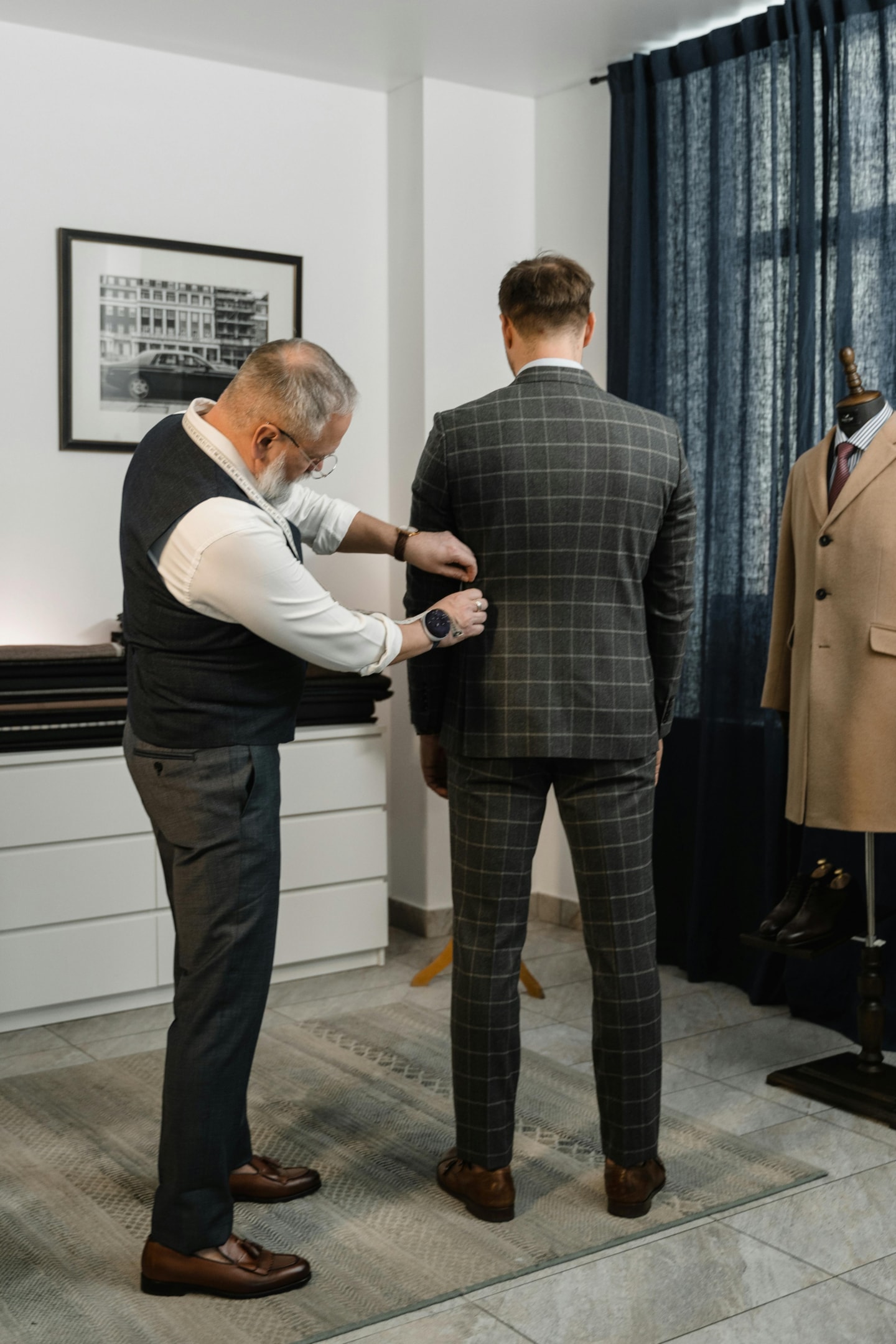 Measurements of a business suit