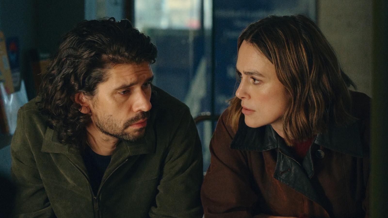 Ben Whishaw as Sam and Keira Knightley as Helen Webb in Black Doves Season 2