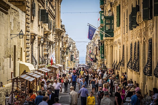 Un marché local à Malte, illustrant le coût de la vie sur l'île.