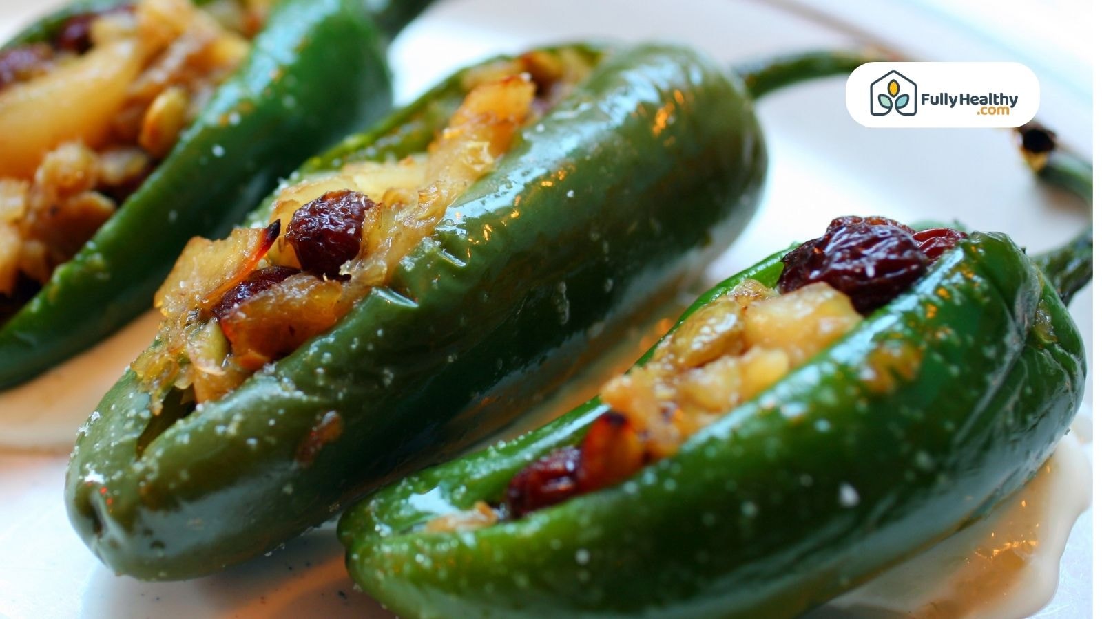 Stuffed cooked jalapeño peppers