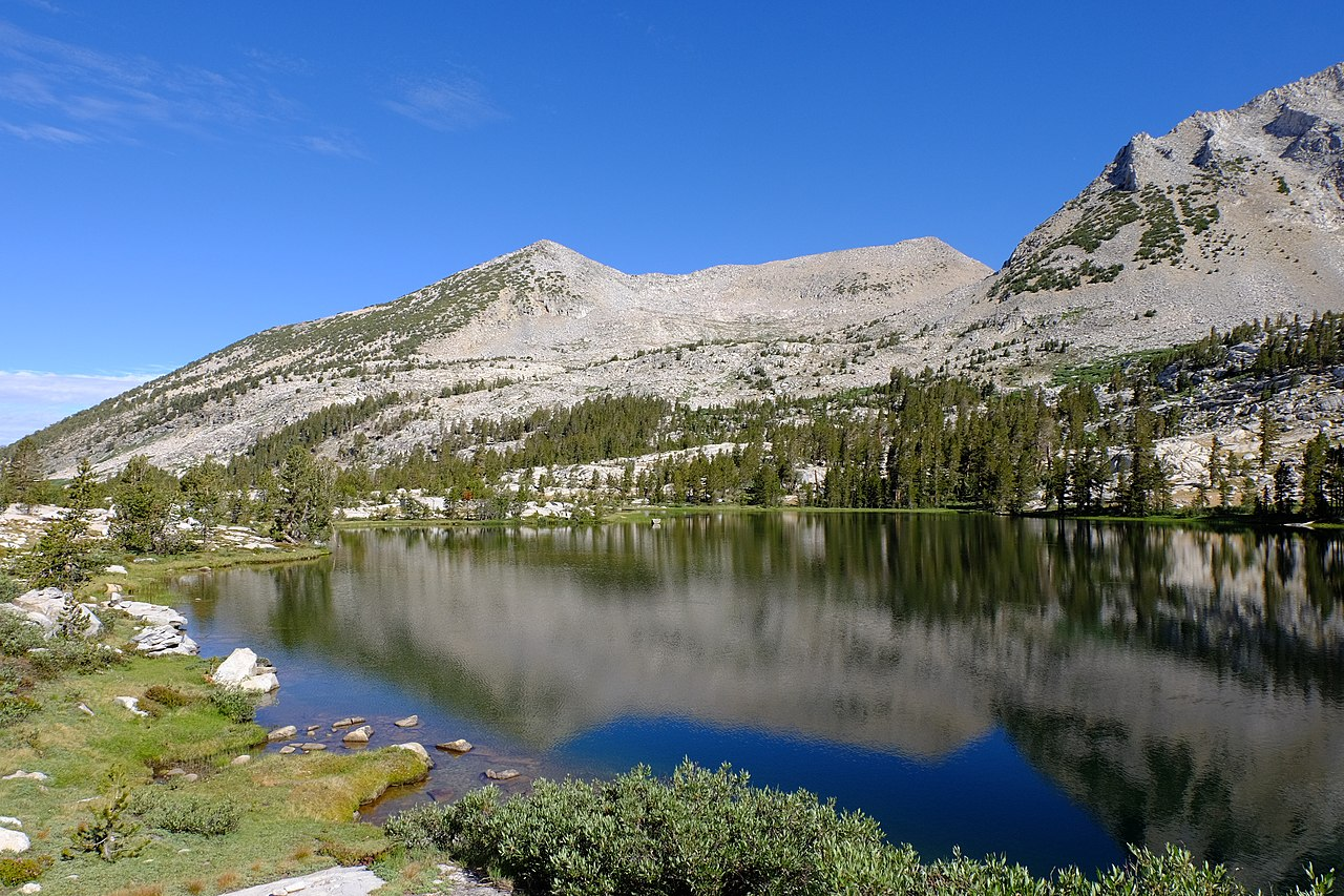 lake, mountain