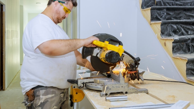 Monthly maintenance of laser cutting machine with maintenance guide