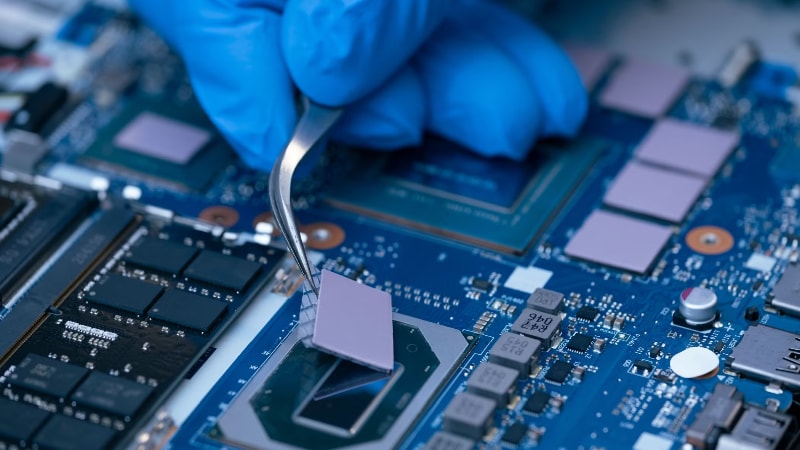 Thermal pad installation 