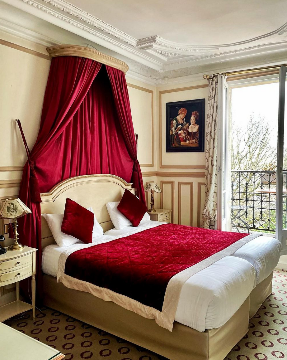 latin quarter paris hotel with private balcony