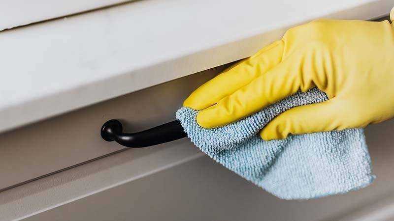 Small Microfiber Towel for Cleaning Cupboard Handles