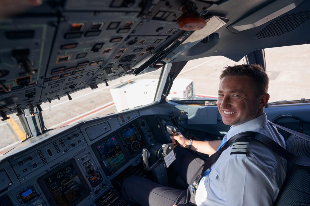 how alternate static source affects airspeed indicator