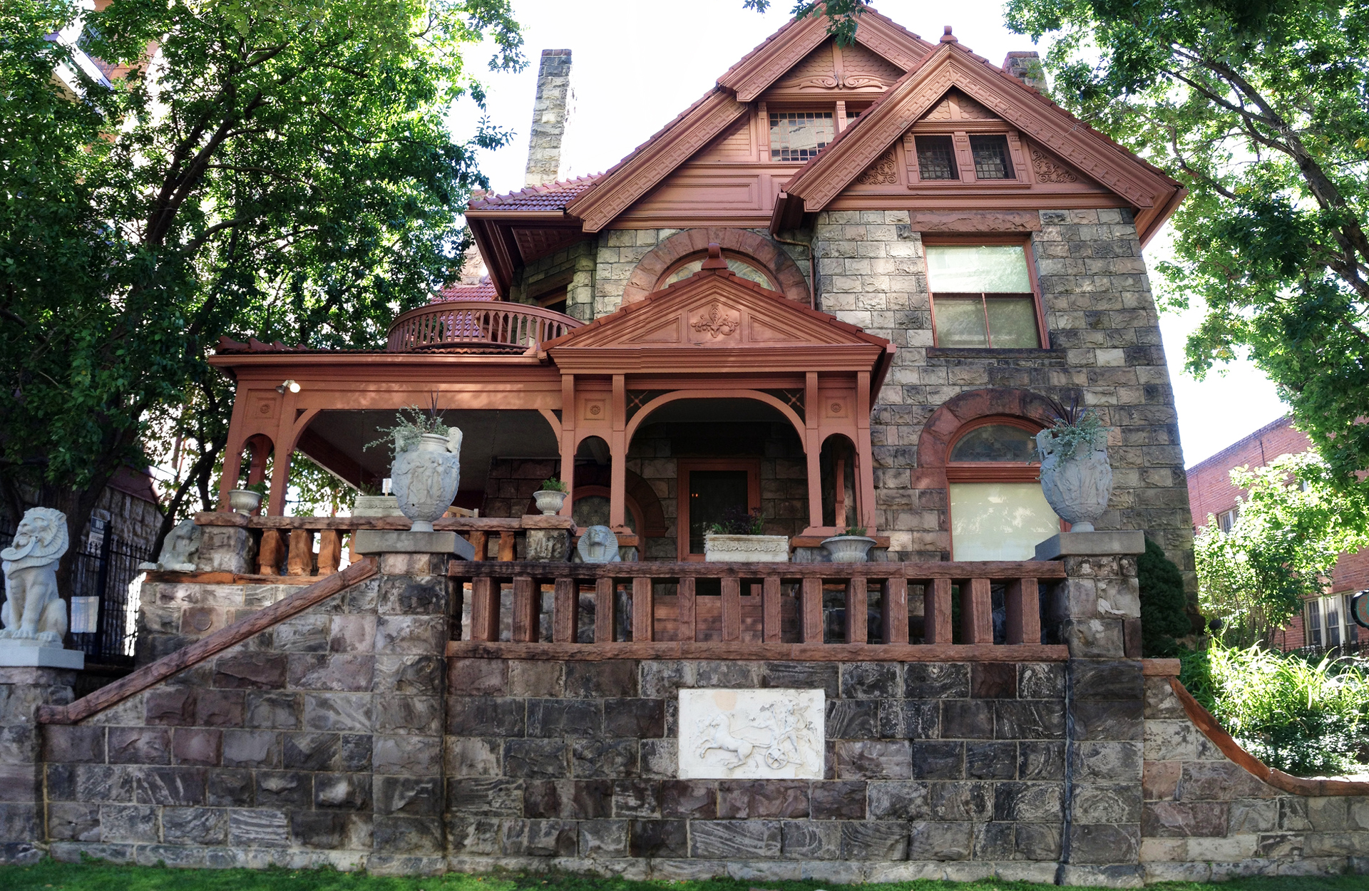 The exterior of the Molly Brown House Museum, one of several landmarks featured by Denver Story Trek 