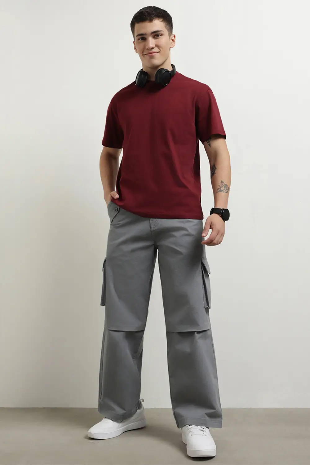 Grey Cargo Pants: When Travel Calls, Comfort Answers