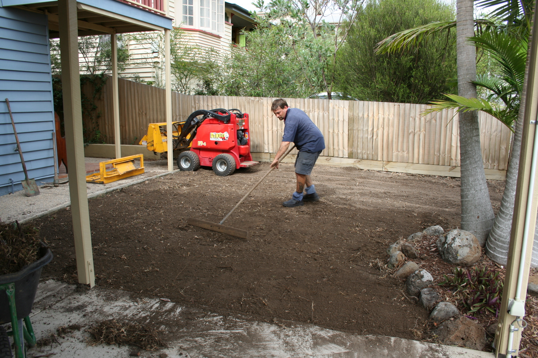 Preparing the soil for turf laying