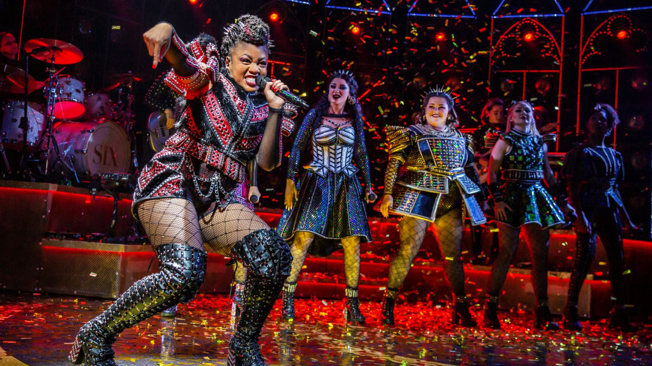 The outstanding production of Six the Musical UK Tour