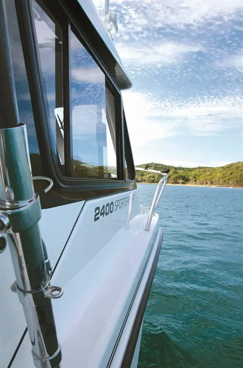 review: noosa cat 2400 series open cabin catamaran