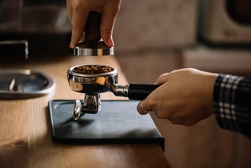 Importance of tamping coffee for a good cup of espresso