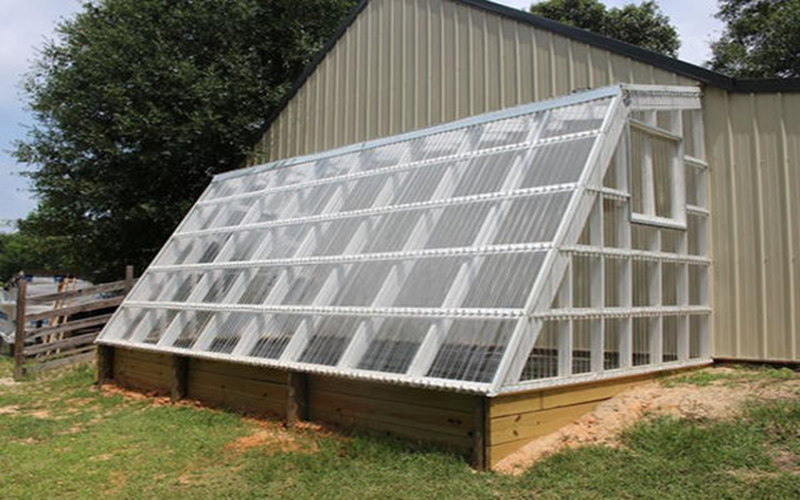 Choosing Polycarbonate Sheets For Greenhouse