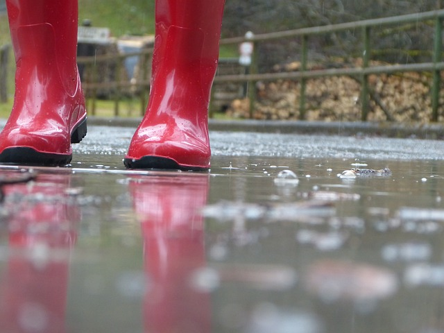 red boots, raindrop, rubber boots