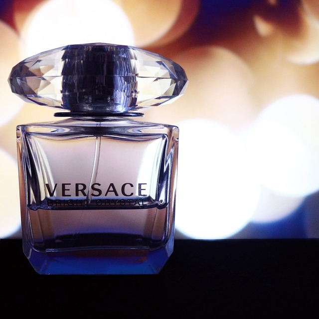 Versace Parfume.