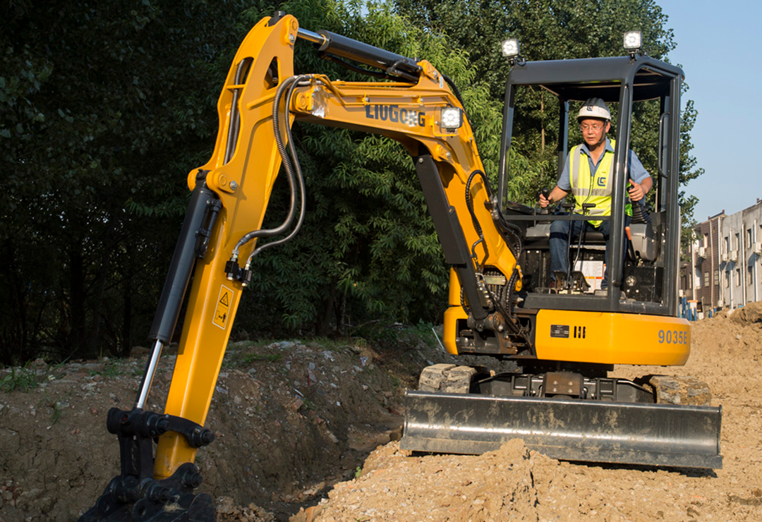 zero tail swing mini excavator